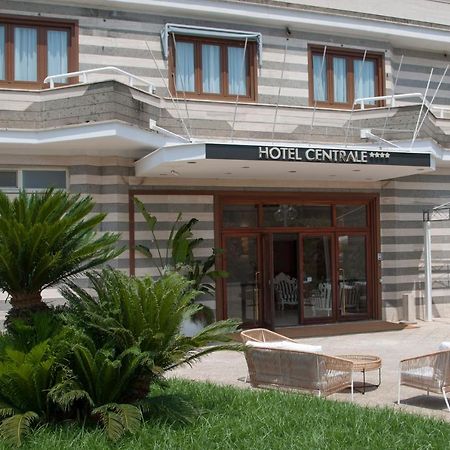 סבאודיה Hotel Centrale מראה חיצוני תמונה