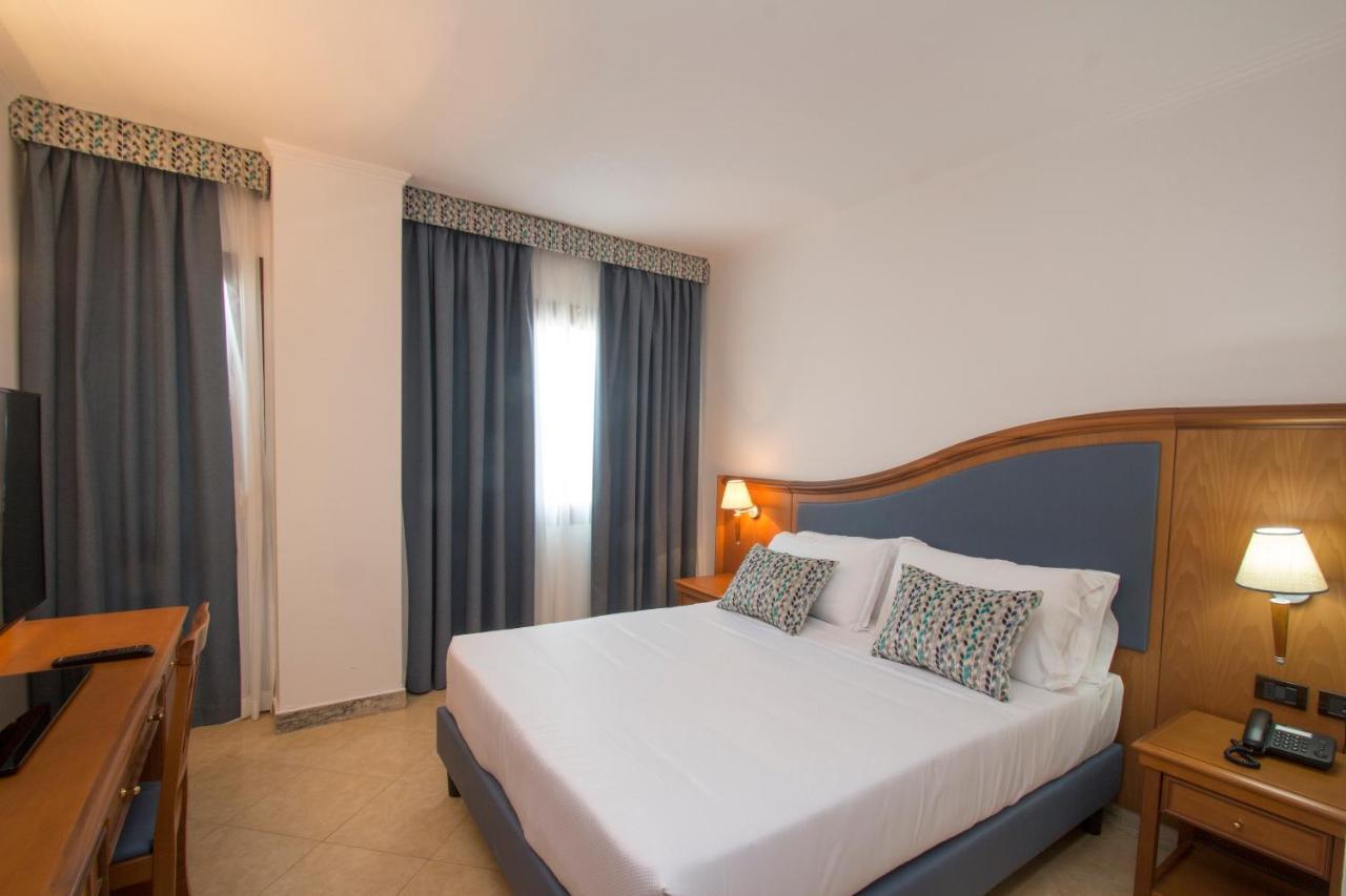סבאודיה Hotel Centrale מראה חיצוני תמונה