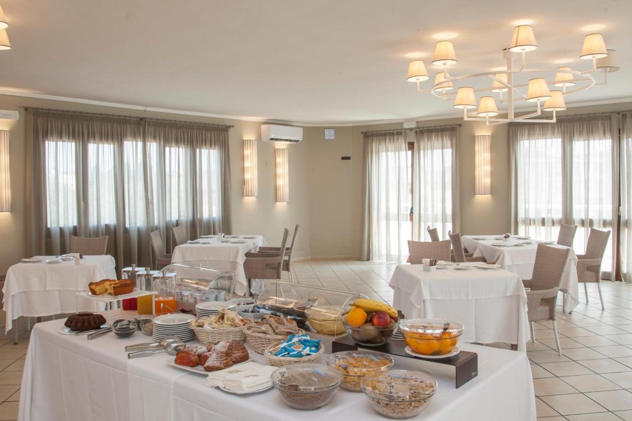 סבאודיה Hotel Centrale מראה חיצוני תמונה