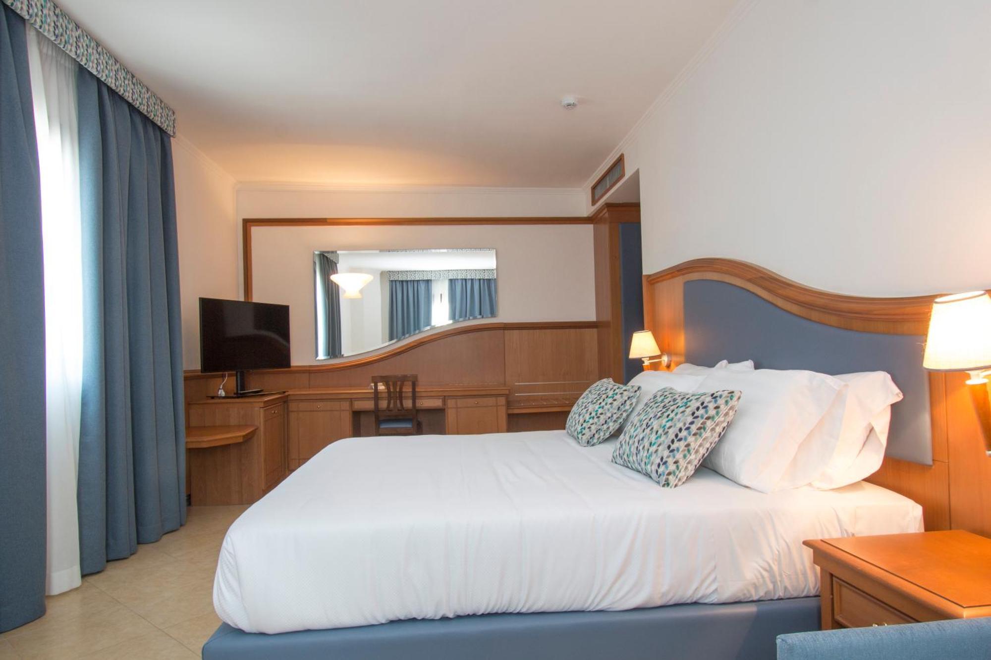 סבאודיה Hotel Centrale מראה חיצוני תמונה