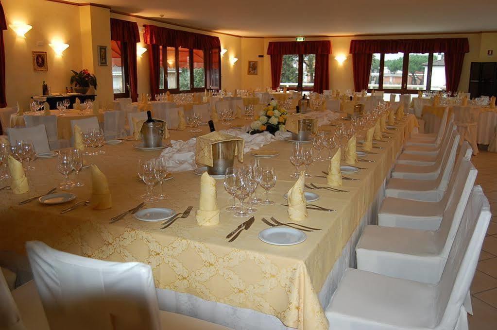 סבאודיה Hotel Centrale מראה חיצוני תמונה