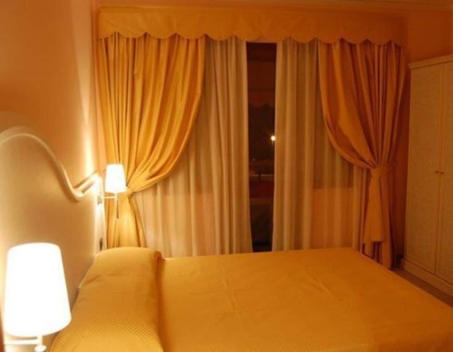 סבאודיה Hotel Centrale מראה חיצוני תמונה