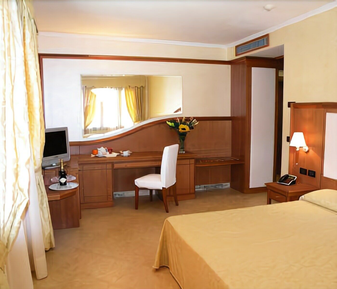 סבאודיה Hotel Centrale מראה חיצוני תמונה