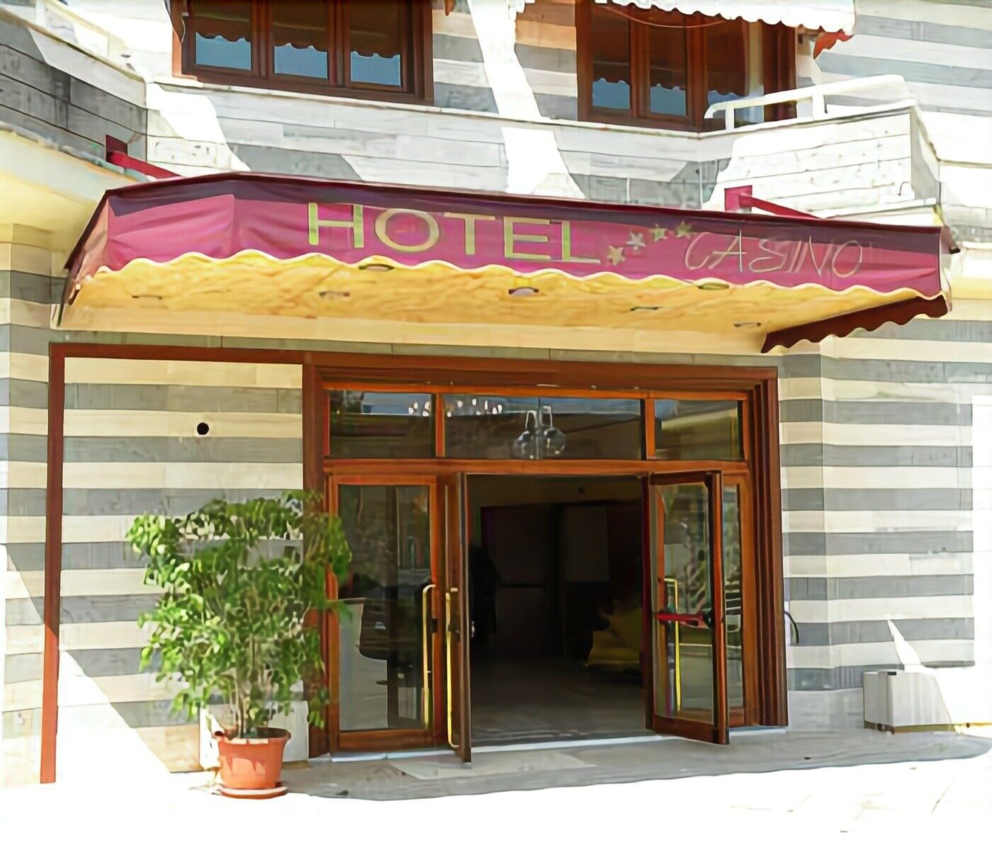 סבאודיה Hotel Centrale מראה חיצוני תמונה