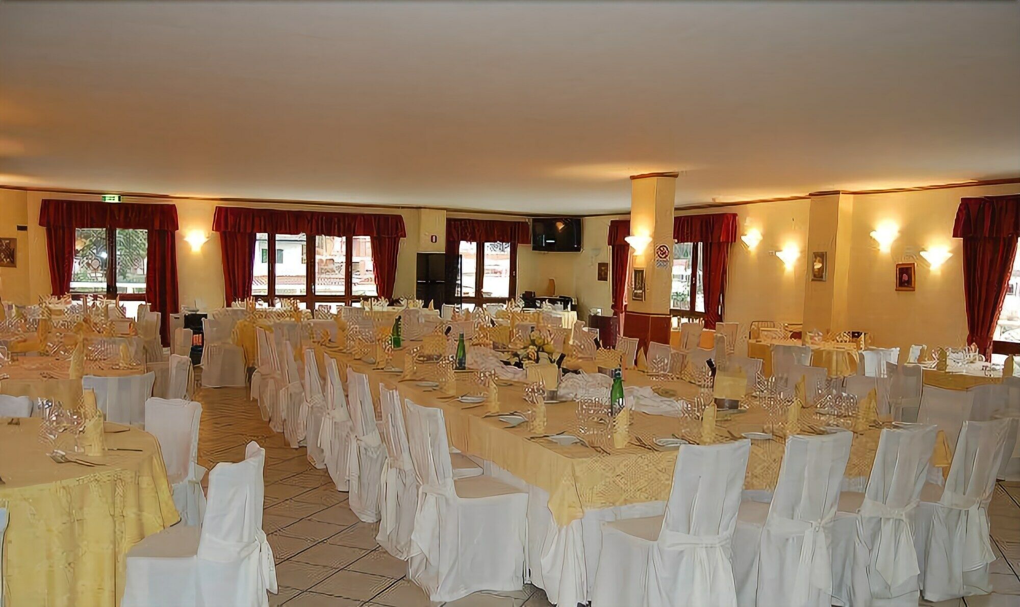 סבאודיה Hotel Centrale מראה חיצוני תמונה