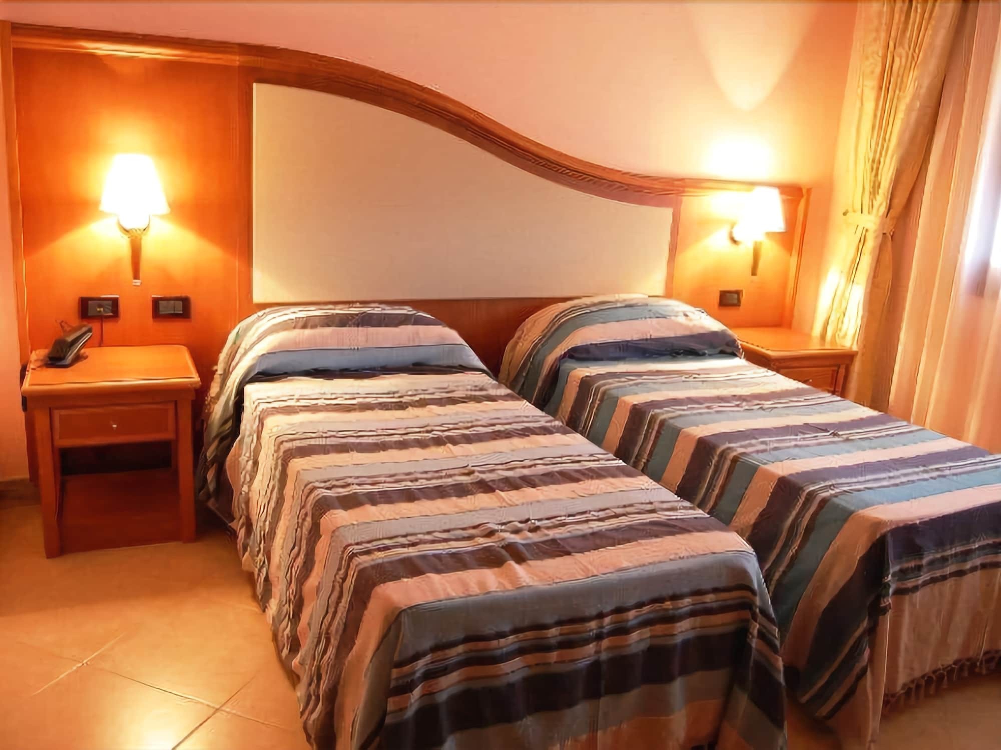 סבאודיה Hotel Centrale מראה חיצוני תמונה